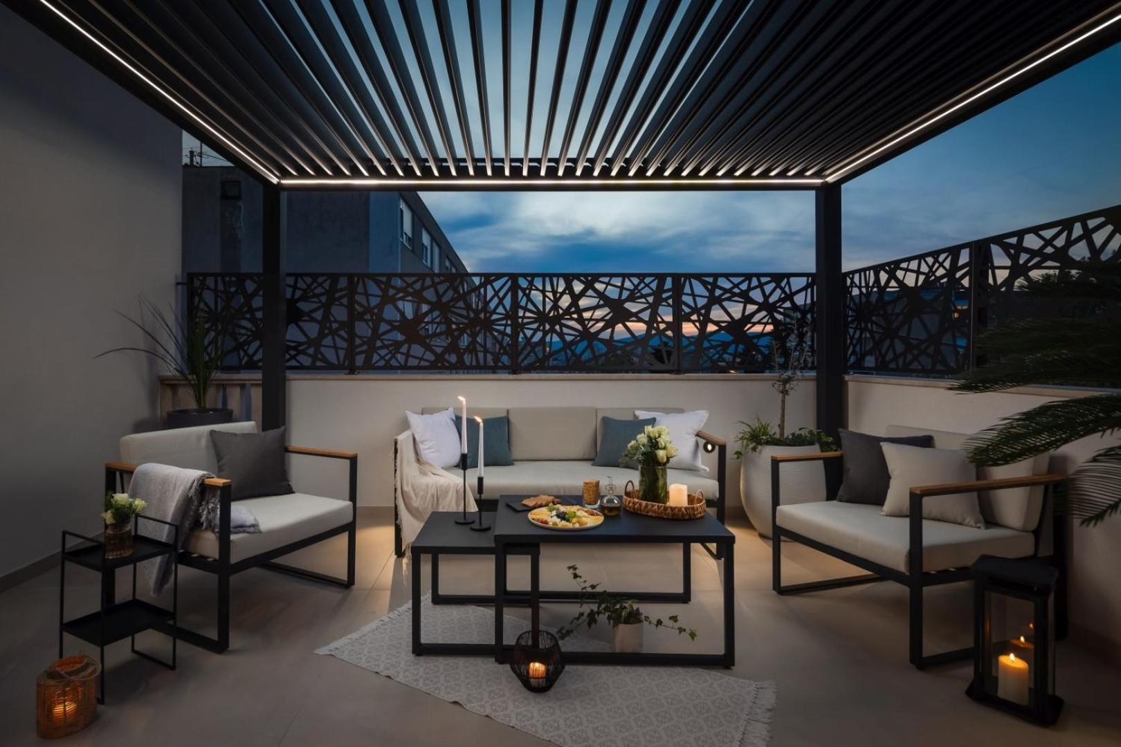 Luxury Apartment Silvery In Split Center With Jacuzzi, Sauna And Parking Exterior photo